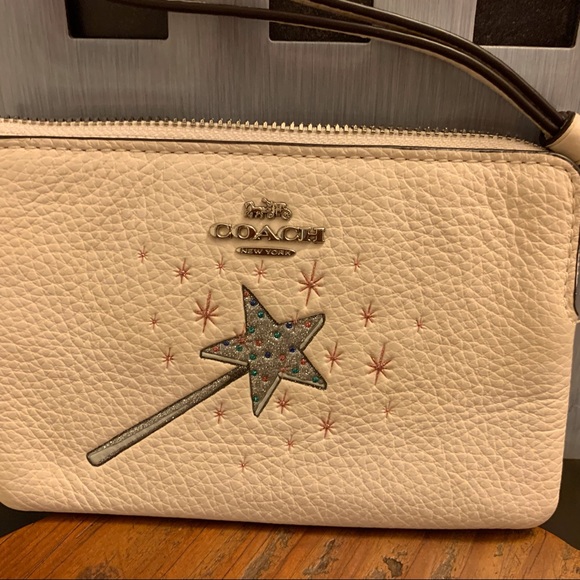 Coach Wizard of OZ Corner Zip Wristlet Bag W/ Wand - Picture 2 of 4